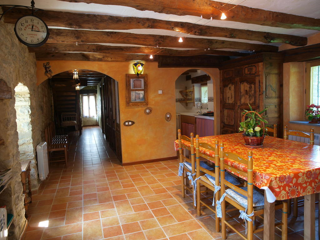 Hostal O'Porron Sabiñánigo Exterior foto